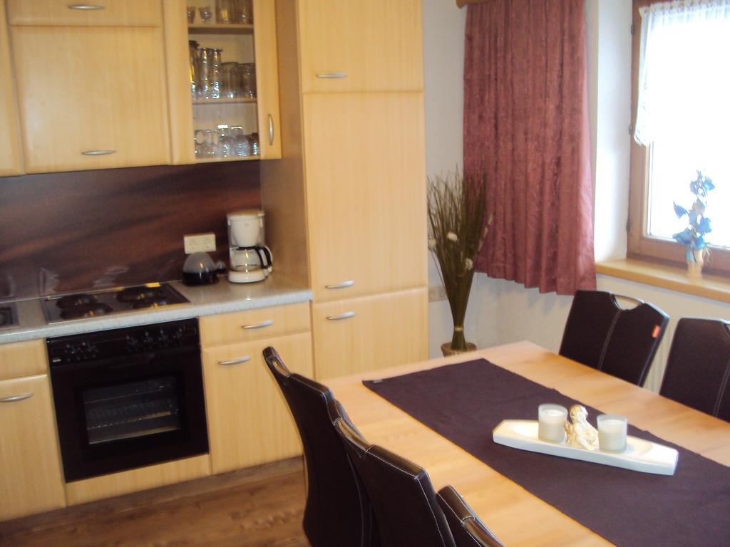 Apartmán Haus Eben Hippach Pokoj fotografie