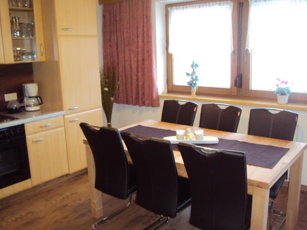 Apartmán Haus Eben Hippach Pokoj fotografie